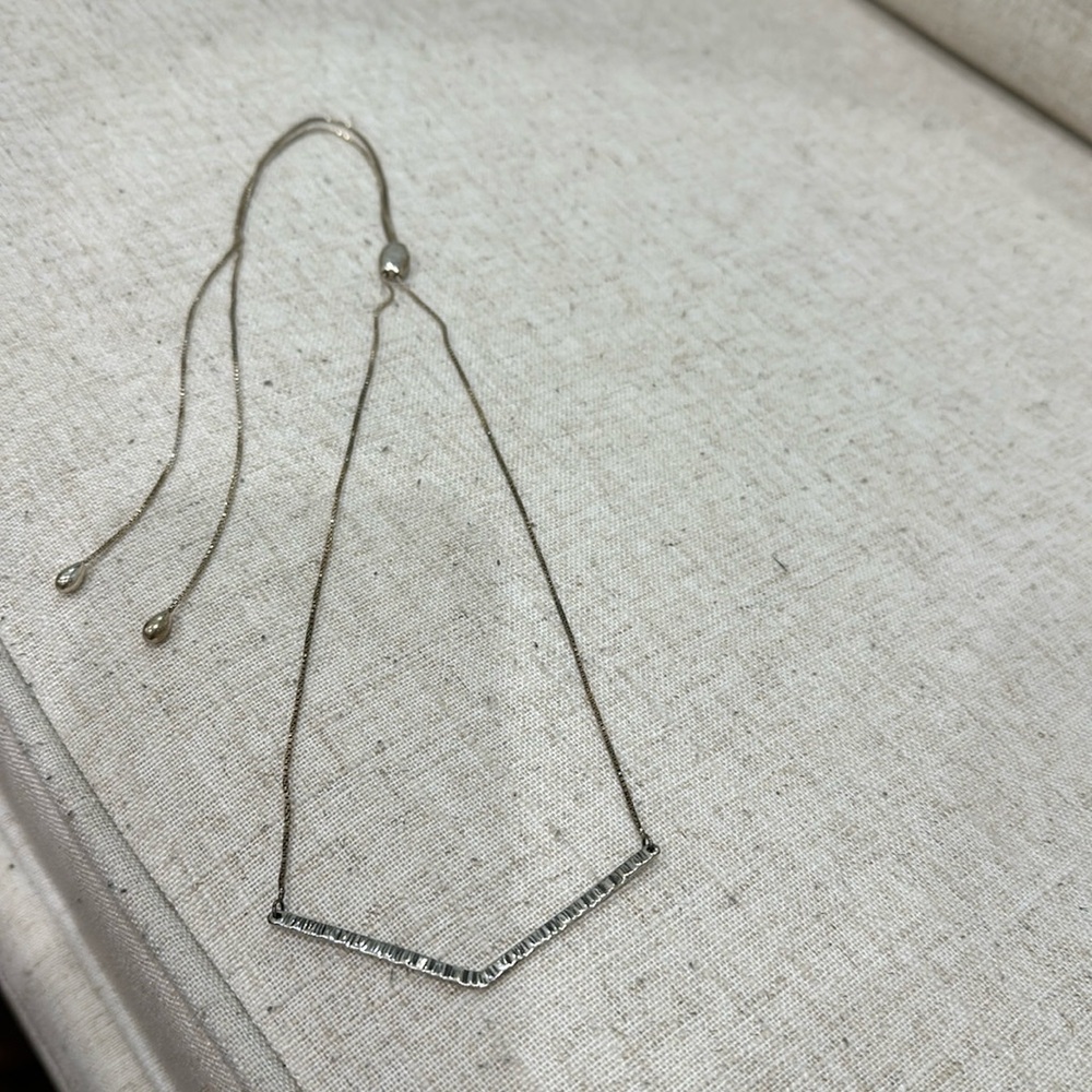 Adjustable necklace